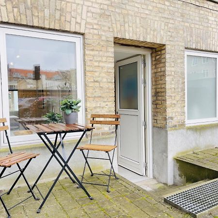 Aday - Charming Studio Close To The Football Stadium 올보르 외부 사진