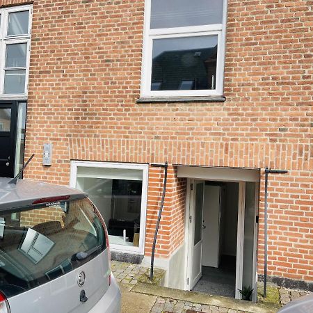 Aday - Charming Studio Close To The Football Stadium 올보르 외부 사진