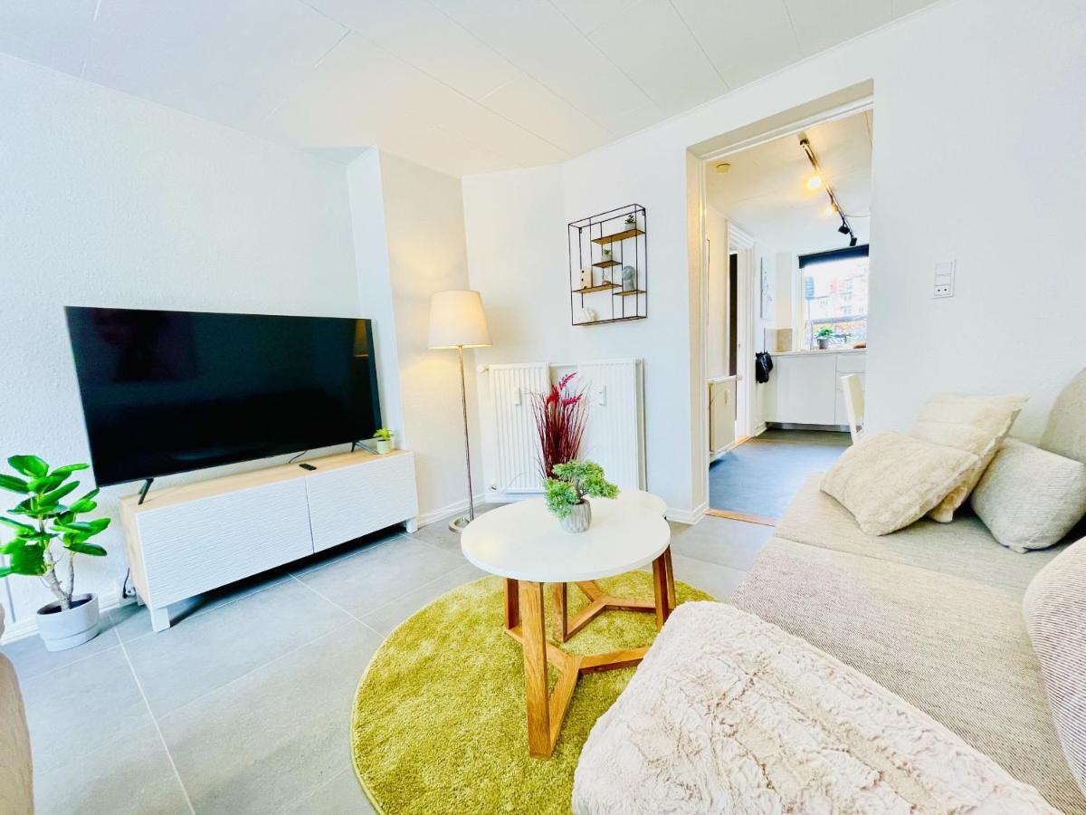Aday - Charming Studio Close To The Football Stadium 올보르 외부 사진