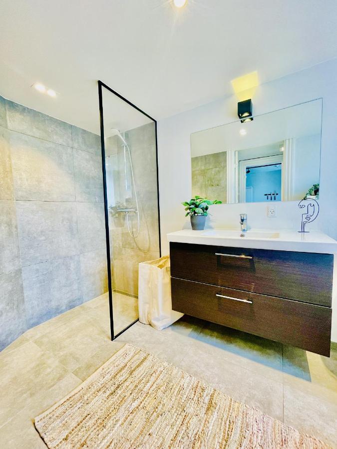 Aday - Charming Studio Close To The Football Stadium 올보르 외부 사진