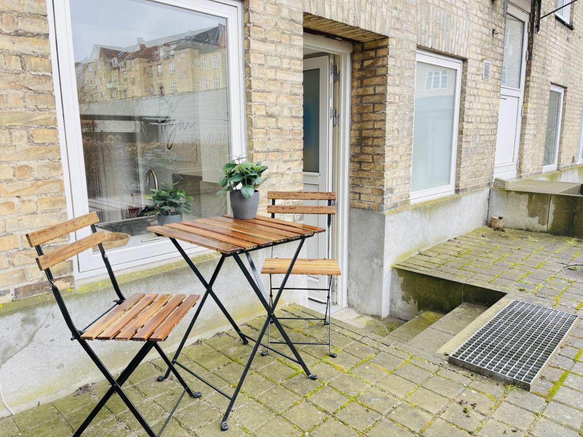 Aday - Charming Studio Close To The Football Stadium 올보르 외부 사진